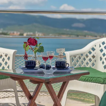 Luxurious In Arbanija With Jacuzzi, Cleaning Included Holiday home Trogir