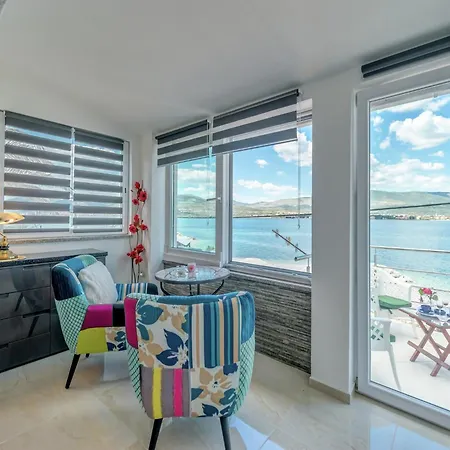 Luxurious In Arbanija With Jacuzzi * Trogir