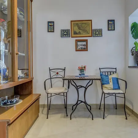 Ferienhaus Luxurious In Arbanija With Jacuzzi *