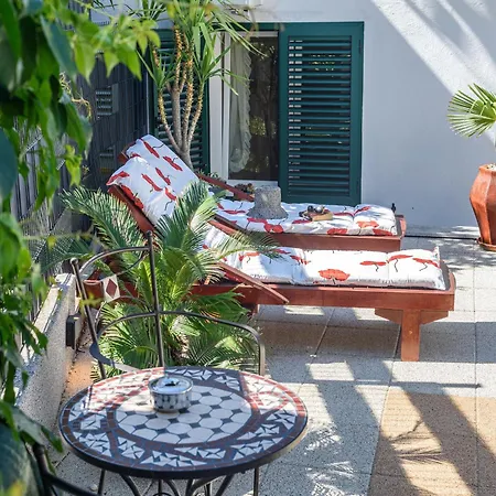 Luxurious In Arbanija With Jacuzzi * Трогир