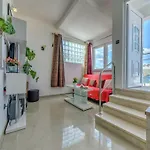 Luxurious In Arbanija With Jacuzzi *